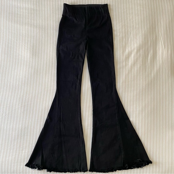 SMYMM Berkeley Bells in black lava - Picture 3 of 8